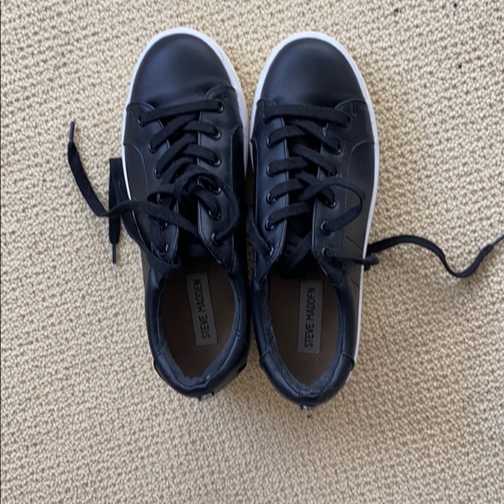Steve Madden Lancer Sneakers